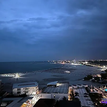Del Mar Venus 호텔 3*